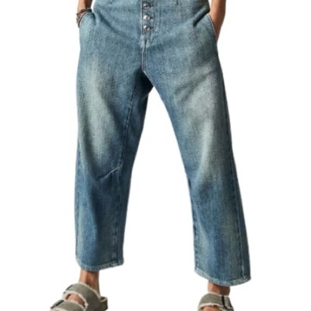 Free People, Osaka jeans. 100% cotton. NWT , and a good sturdy jeans!